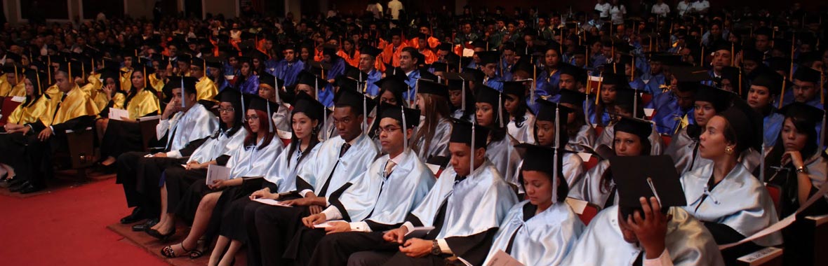 Altas casas de estudios y comunidades de profesores y académicos en funsión de la formación profesional.