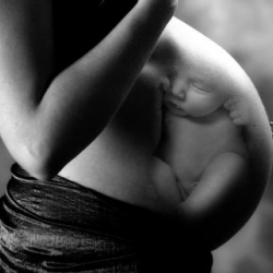 La pobreza durante el embarazo produce altas concentraciones de cortisol que se transmiten al feto